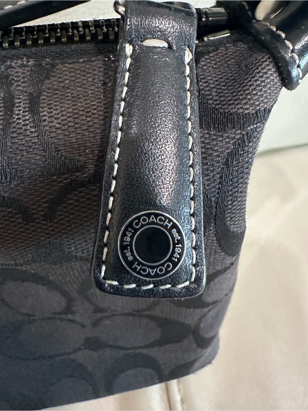 Vintage Coach Signature Demi Pouch Baguette Purse (Style No. 6044) - Picture 4 of 10